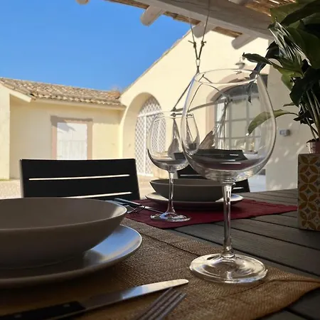 La Bouganville Apartment *