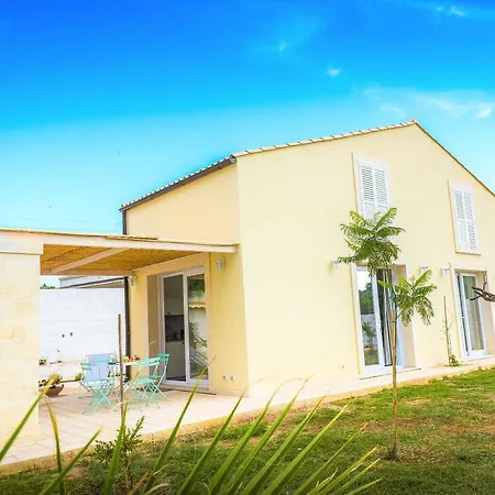 아파트 La Bouganville 아볼라