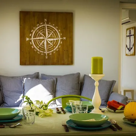 La Bouganville 아파트