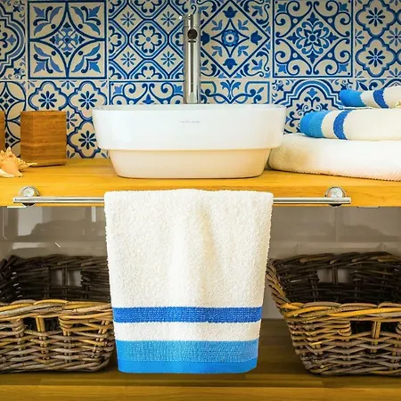 아파트 La Bouganville 아볼라